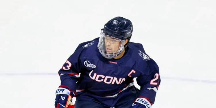 UConn men's hockey falls to Michigan State, 2-1, in NCAA Tournament