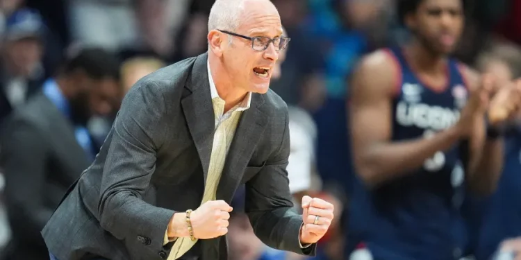 UConn's Dan Hurley fined $25K by Big East for unsportsmanlike conduct