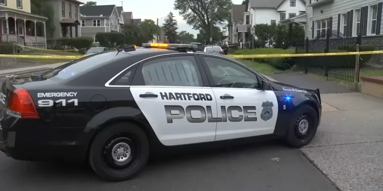 Teen injured after being shot in Hartford Monday morning