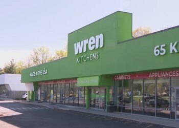 'This is a nightmare': Newington family left scrambling after kitchen manufacturer suddenly closes