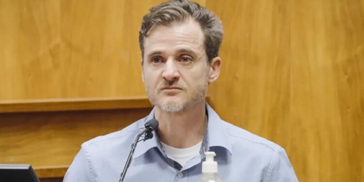 Maui doctor accused of trying to kill wife on hike is found guilty of attempted manslaughter