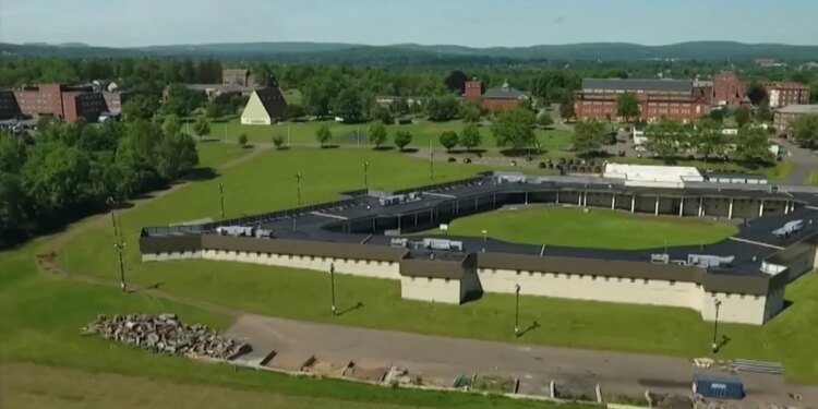 CT lawmakers OKs $2.5M settlement to help patients at Whiting Forensic Hospital