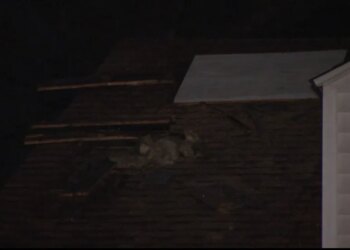 9 people displaced after multifamily house fire in Hartford