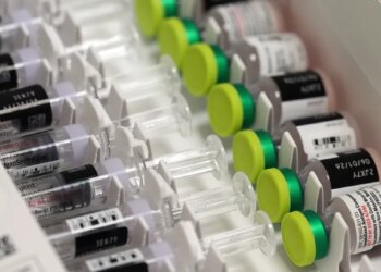 House Democrats approve vaccine bill