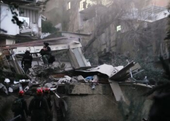 Live updates: Airstrikes kill more than 25 people in Iranian cities as Trump's deadline looms