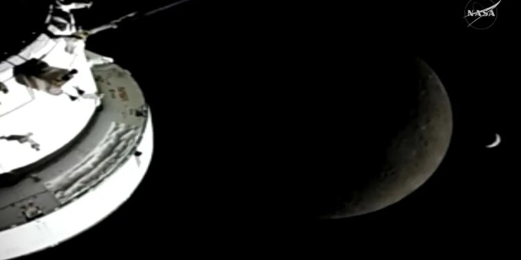 Connecticut professors speak on historic Artemis II moon flyby