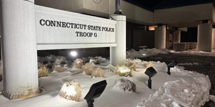 1 dead, another injured after car crashes into tree, catches fire in New Canaan