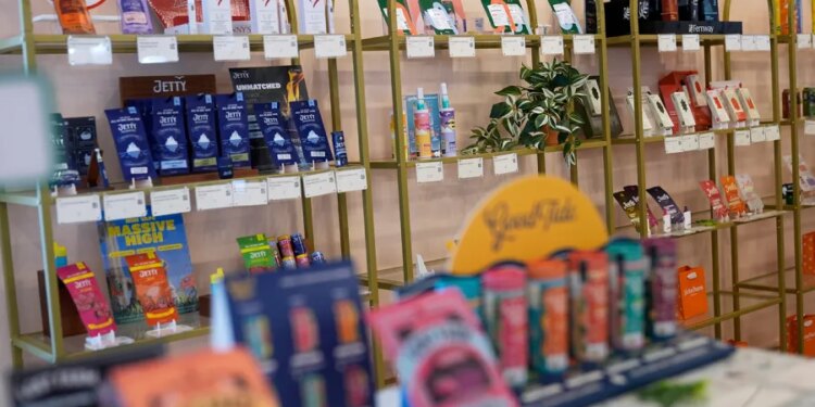 Connecticut Democrats propose changes to cannabis regulations