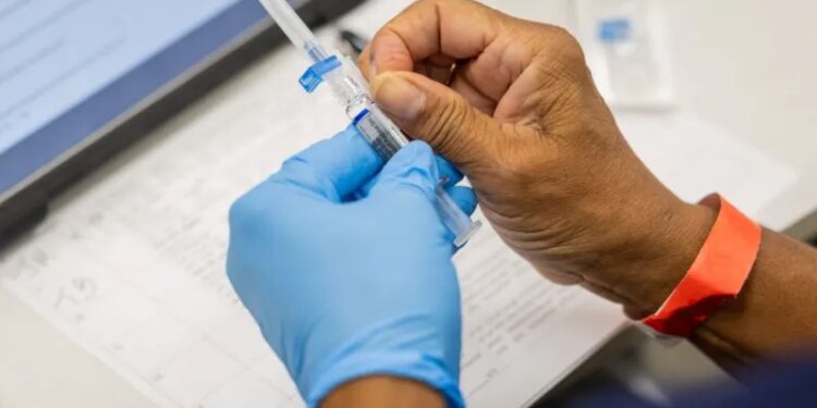 Connecticut House advances legislation giving state more authority to set vaccine standards