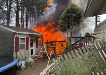 Crews battle Saturday afternoon shed fire in Naugatuck