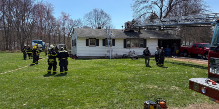 Fire damages North Branford home