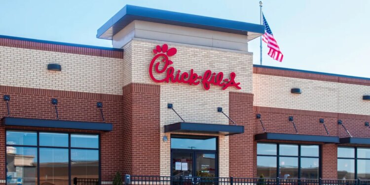 Chick-fil-A employee finds and returns $10,000 in bathroom, tries to refuse reward