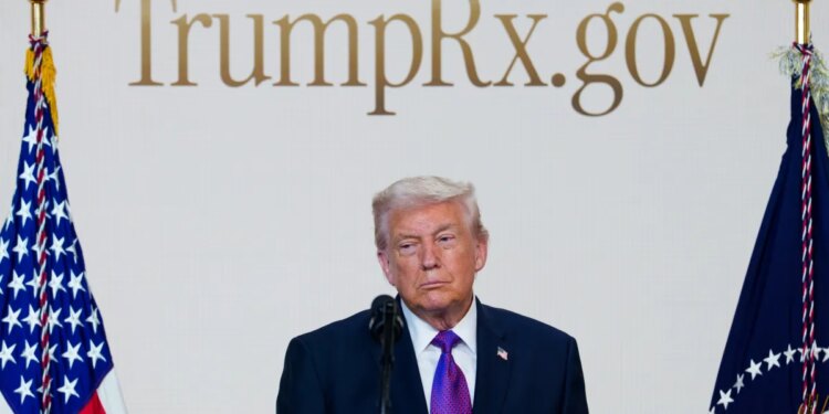 Drugmakers raised prices on hundreds of drugs despite Trump deals, report finds