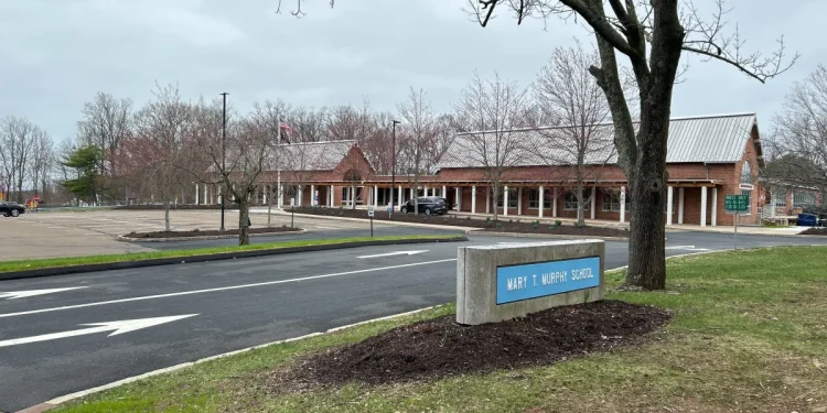 How superintendents handle serious allegations against substitute teachers in some CT districts