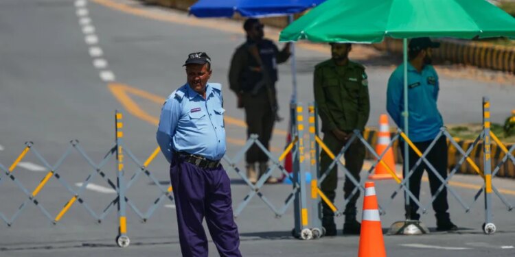 Iran fires on 3 ships in the Strait of Hormuz, complicating efforts to resume US-Iran talks