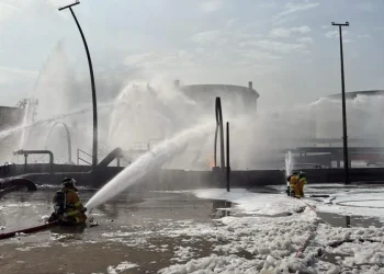 Iran fires on targets across Mideast as war shows no signs of slowing