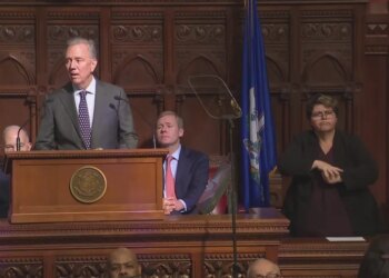 Lamont's rebate check proposal likely to be abandoned
