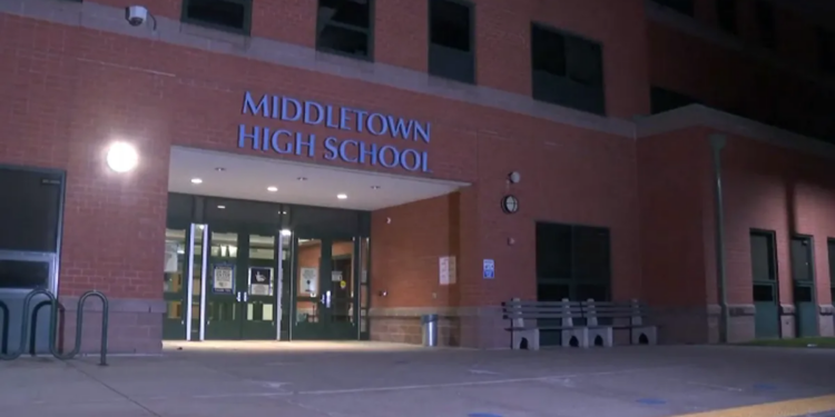 Unloaded gun found in student's backpack at Middletown High School