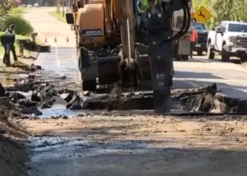 Main road remains closed hours after Thomaston water main break