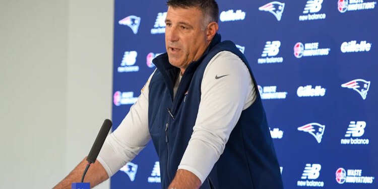 Mike Vrabel addresses Dianna Russini photos and reflects on ‘difficult conversations'