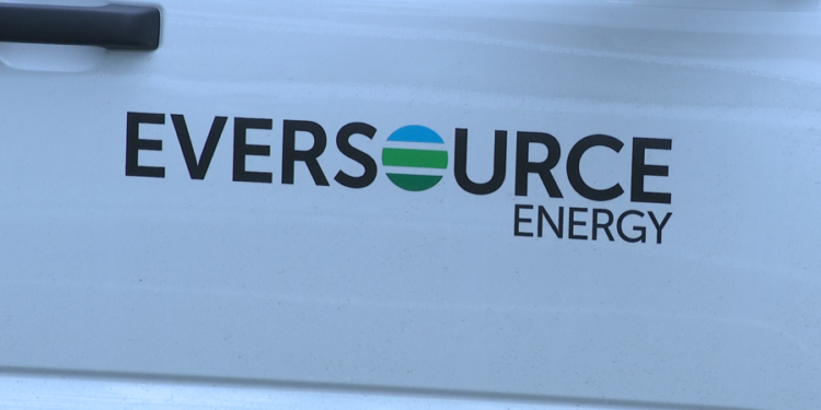 More than 1,000 Eversource customers without power in Connecticut