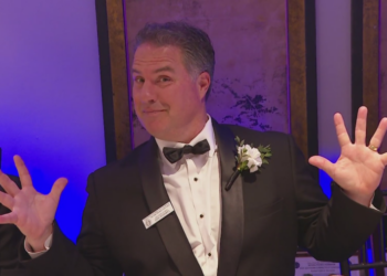 News 8 Sports' Erik Dobratz honored with award by National Football Foundation