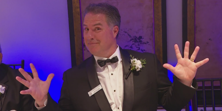 News 8 Sports' Erik Dobratz honored with award by National Football Foundation