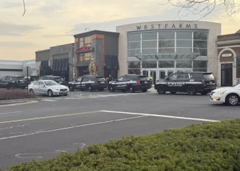 No disturbance found after anonymous threat to Westfarms Mall