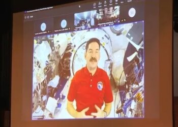 South Windsor students chat with on-the-job astronaut, alum