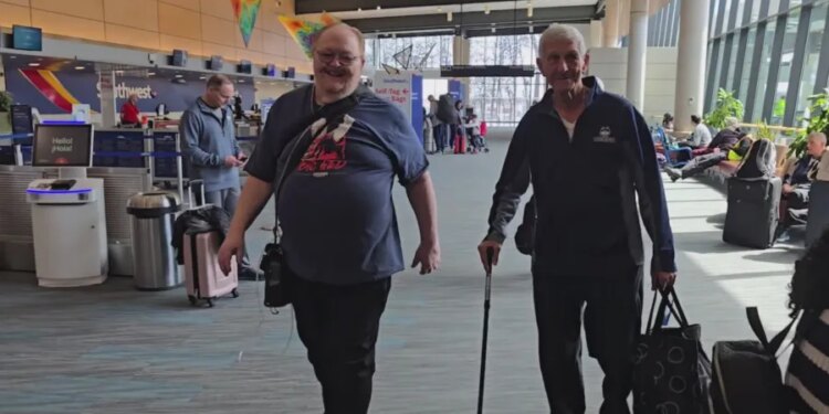 UConn fans fly out to Indianapolis for Final Four after added flights