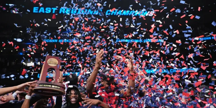 UConn men's basketball team getting sendoff ahead of Final Four matchup with Illinois