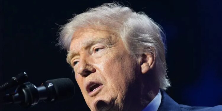 Watch live: Trump attends first White House Correspondents' Dinner as president