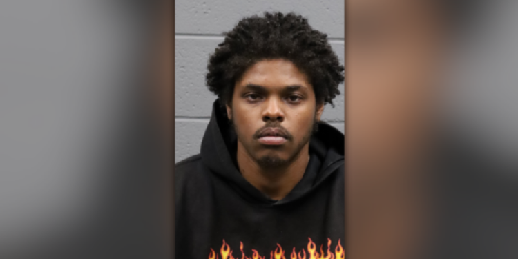 Waterbury man charged with felony assault after stabbing on Prospect Street