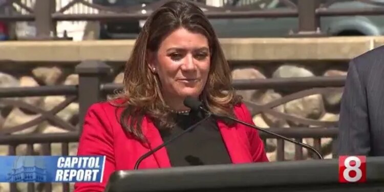 Will scandal surrounding now-fired tax collector impact Erin Stewart's run for Connecticut governor?