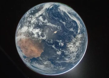 ‘Hello, world': Artemis II crew captures new look at Earth on trip to the moon