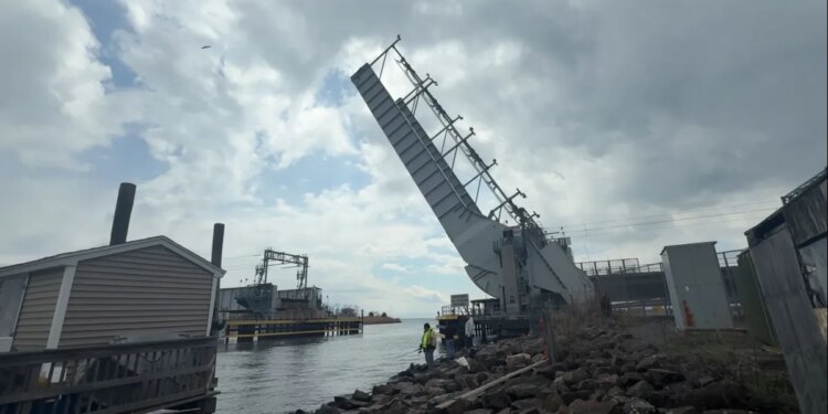 Amtrak won't close shoreline rail bridges during World Cup, reversing earlier proposal