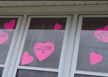 Plainville neighborhood turns on pink lights in honor of mother, daughters killed by boyfriend