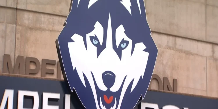 Fans to gather in Storrs to send off UConn men to the Final Four in Indianapolis