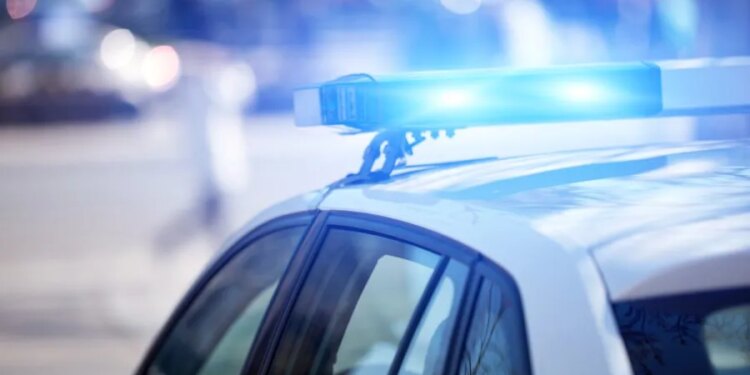 1 flown to hospital with serious injuries after crash in Woodbury