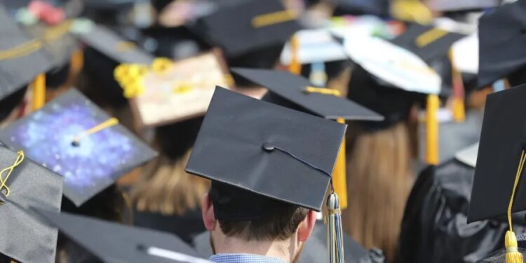 3 arrested after fight during Gateway Community College graduation