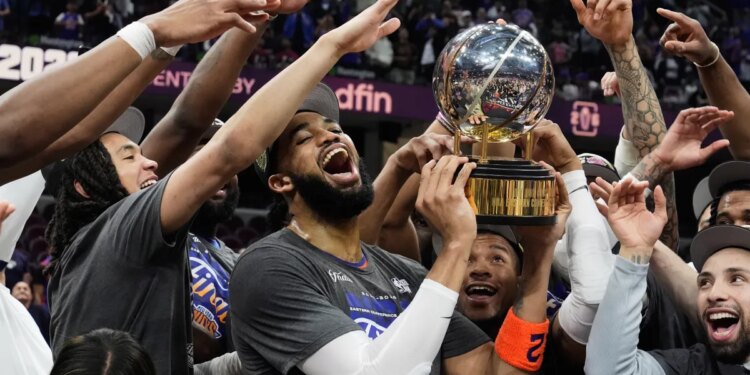 Knicks sweep Cavaliers and advance to first NBA Finals since 1999