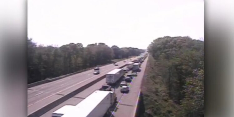 Crash shuts down Interstate 95 South in Madison