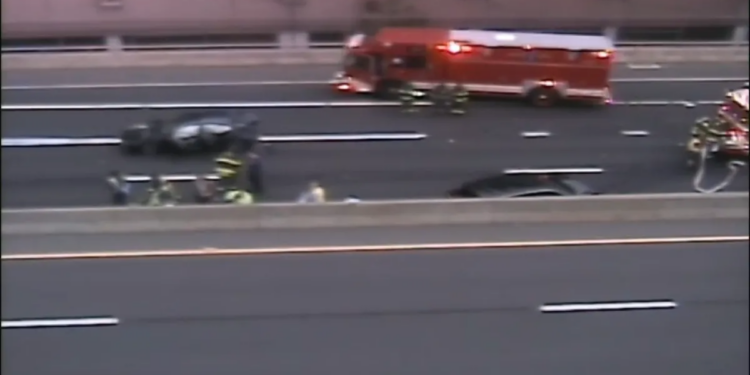 Injuries reported in multi-vehicle crash on I-91 South in Hartford