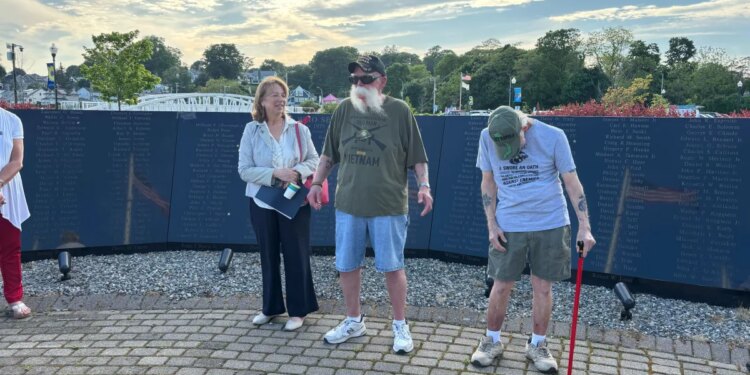 West Haven honors veterans with new Walk of Honor bricks, Vietnam Memorial names