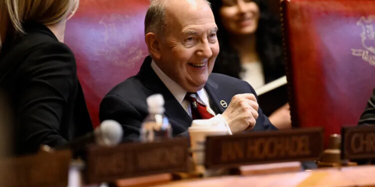 Looney announces he will not seek reelection; names his chosen successors