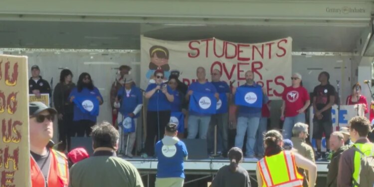 May Day demonstrators in New Haven make plea for change