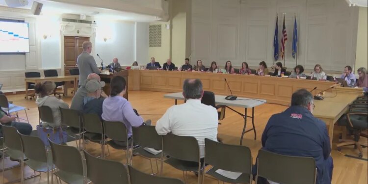 Milford Public Schools finalizes 20-year plan that includes closing 2 schools