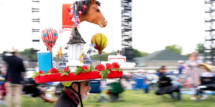 Celebrity sightings and standout fashion highlight the 2026 Kentucky Derby