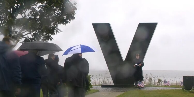 Veterans gather for Memorial Day ceremony in New Haven