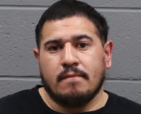 Waterbury man arrested after allegedly waiving gun in air on Meriden Road